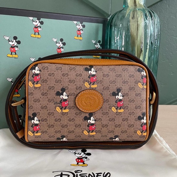 NEW GUCCI X DISNEY GG Supreme Crossbody Bag Sun Tan